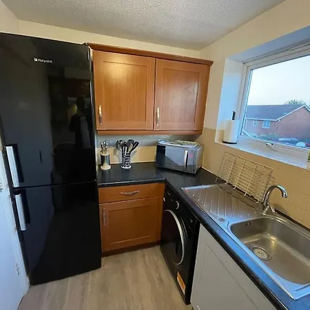 Lovely 2-bed Flat Along The River Thames