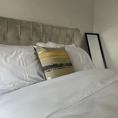 Apartment Lovely 2-bed Flat Along The River Thames *