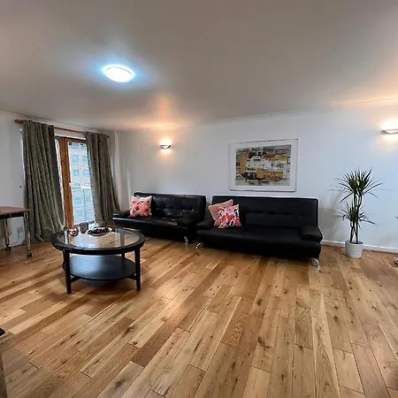 Meridian Canary Wharf Close To Excel And O2 * London