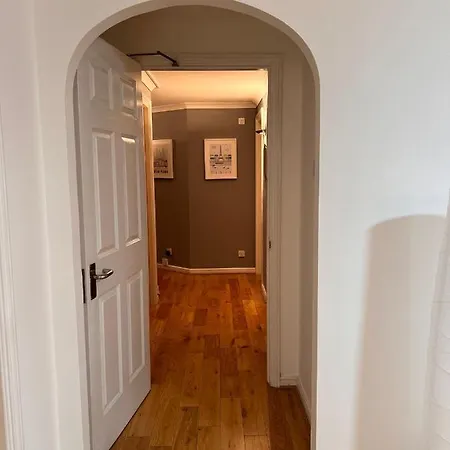 Meridian Canary Wharf Close To Excel And O2 Apartment *