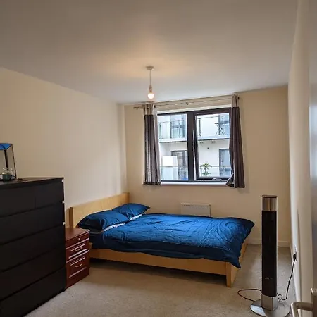 Modern Close To Central *