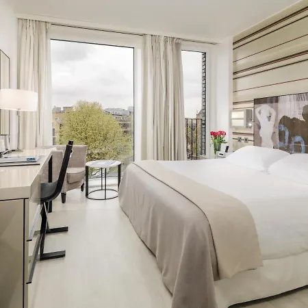 H10 Waterloo Hotel