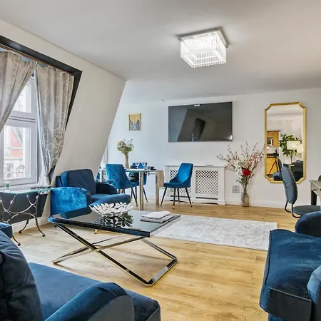 2-bed 2-bathroom Mayfair - Maddox St Apartment *