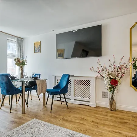 2-bed 2-bathroom Mayfair - Maddox St * London