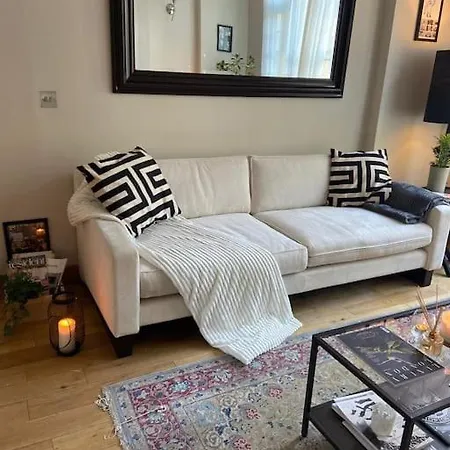Ivy House-period Garden Flat Chelsea/fulham *