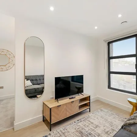 Executive 1 & 2 Bed In Heart Of Free Wifi By Aparts Apartment *