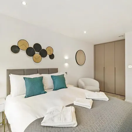 Apartment Executive 1 & 2 Bed In Heart Of Free Wifi By Aparts *