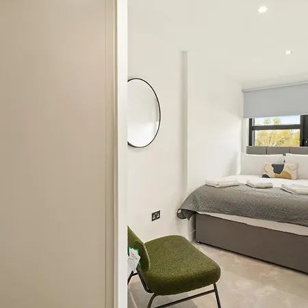 Executive 1 & 2 Bed In Heart Of Free Wifi By Aparts *