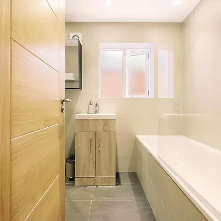 Charming Victorian Retreat In West Hampstead * London