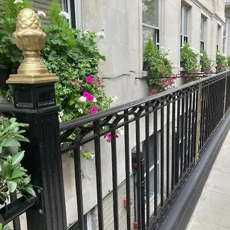 Astor Court Londen