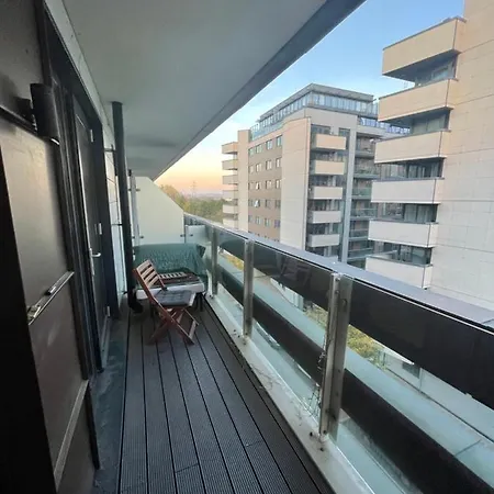 Apartman Amazing Moments Away From The Heart Of *
