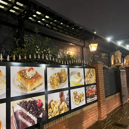 Mj - Entire Serviced For 6 Guests - Next To Tube Station Skyline View - 3*