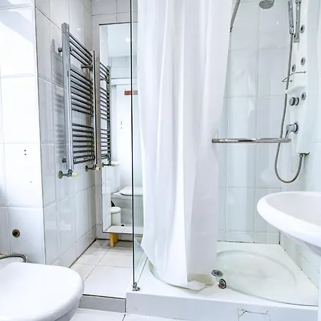 Gorgeous 4 Bedrooms, 5-baths House In Near Edgware Road, Oxford Street, Hyde Park Apartment *