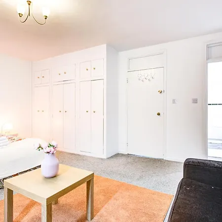 Apartment Gorgeous 4 Bedrooms, 5-baths House In Near Edgware Road, Oxford Street, Hyde Park London