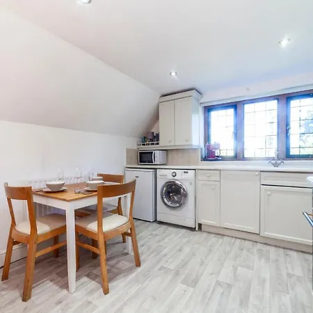 83 Downs Hill * Beckenham