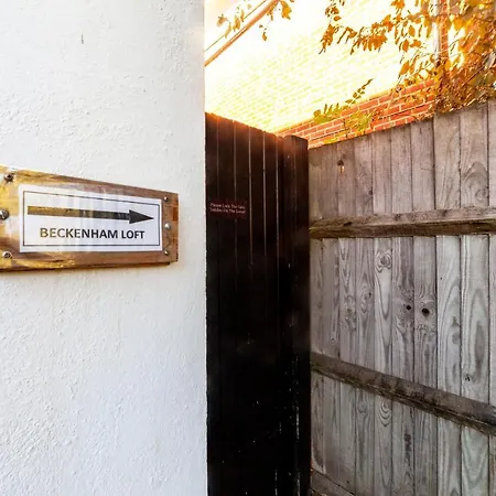 Apartment 83 Downs Hill