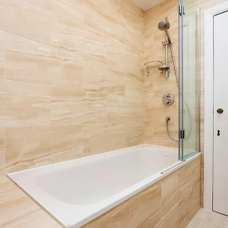 Veeve - Clareville Classic Holiday home