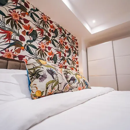 Avonmore West Kensington Private Bed & Breakfast *