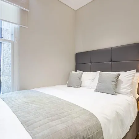 Luxlet - Heart Of Hampstead, London