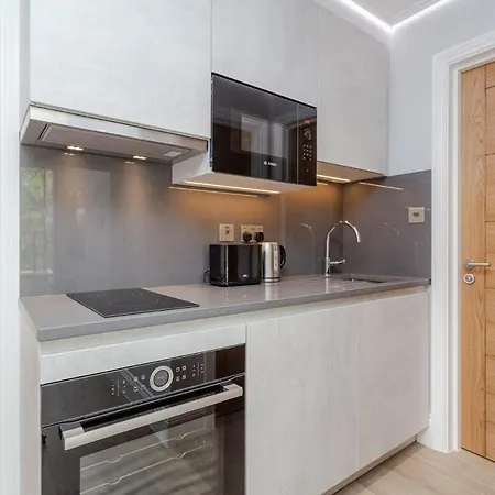 Luxlet - Heart Of Hampstead,