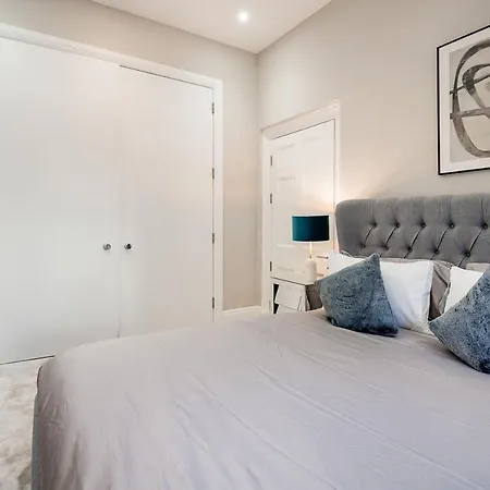 Arcore Premium Bloomsbury Apartment