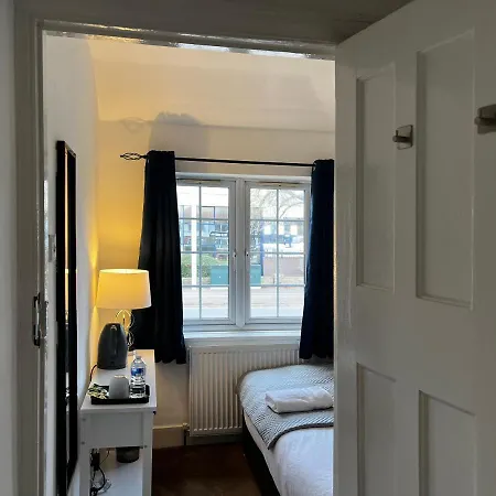 Privatunterkunft Maberic Housing *