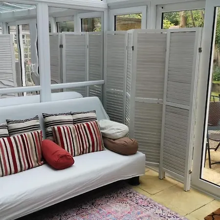 1 Dbl Bed Ground Floor Modern Oriental Flat Greenwich Park *