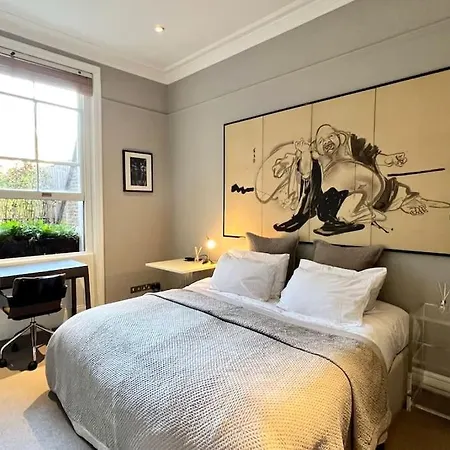 Bond Style In South Kensington * London