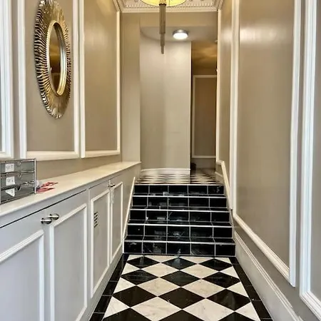 Bond Style In South Kensington Londres