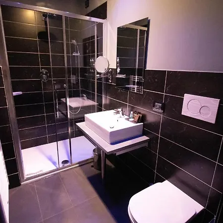 The Bryson Hotel 4*