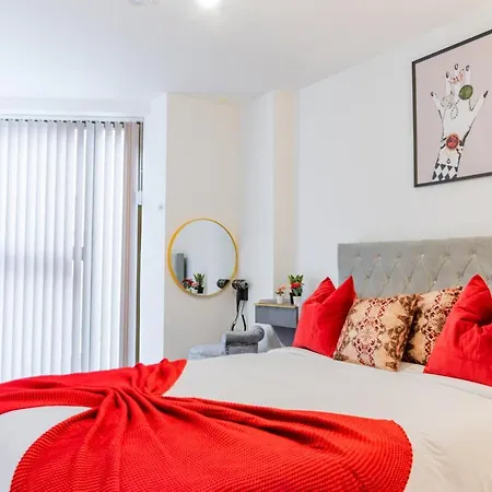 Luxury 2 Bedrooms - 2 Bathrooms - F5 *