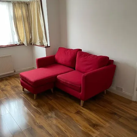 Nky Sweet 3 Bed House London