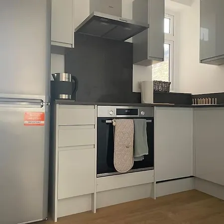 Apartment Family Friendly New Flat At London Gants Hill Station Near Ilford Wanstead