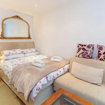 Lovely Double W Private Bathroom In Chelsea London