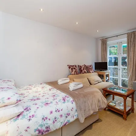 Lovely Double W Private Bathroom In Chelsea *