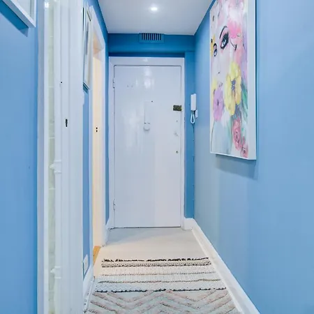 Comfy Family 1-bedroom In Central *