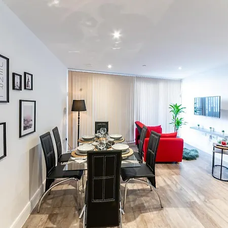 Luxury 2 Bedrooms - 2 Bathrooms - F5 London
