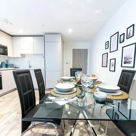 Apartment Luxury 2 Bedrooms - 2 Bathrooms - F5 London