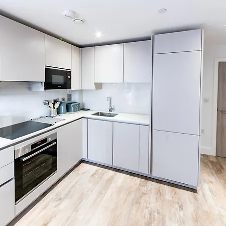Apartment Luxury 2 Bedrooms - 2 Bathrooms - F5 London