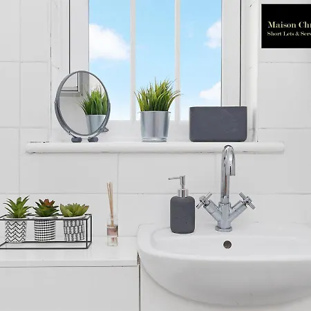 Apartment Kirkwall Apartment: Cozy 1-bedroom With Wi-fi By Maison Christo *