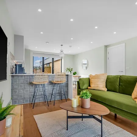 Apartment Be - The Residences *