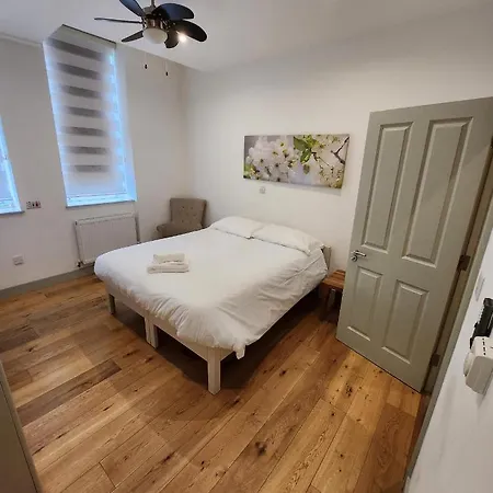 Forest House 3*