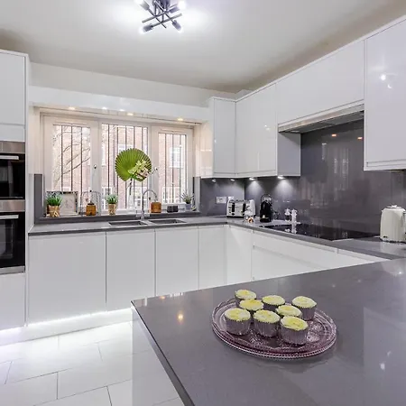 Apartment Notting Hill & Hyde Park Exclusive West-end Serene Designer Family 5bed4bath London