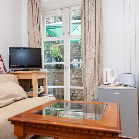 Lovely Double W Private Bathroom In Chelsea Holiday home London