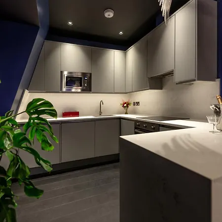 Hux Hotel, Kensington 4*