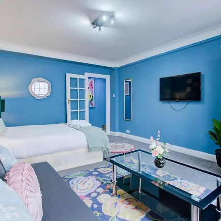 Comfy Family 1-bedroom In Central