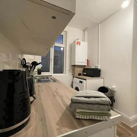 Comfy 2 Bedroom On Tower Bridge