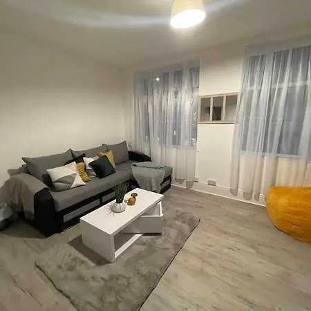 Apartment Comfy 2 Bedroom On Tower Bridge London