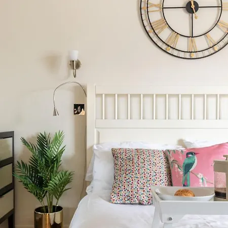 Spacious 1 Bed Oxford Street - Sleeps 4 Apartment London