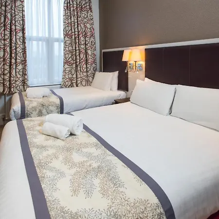 Western Chiswick Palace & 3* London